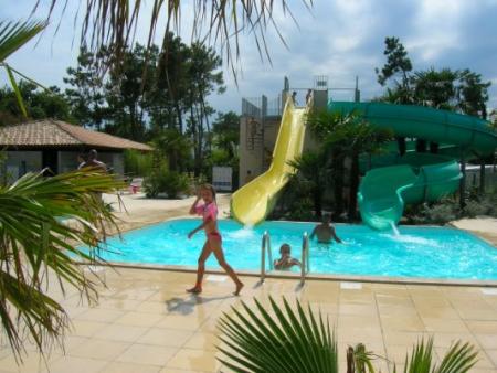 Et hop dans la piscine!
